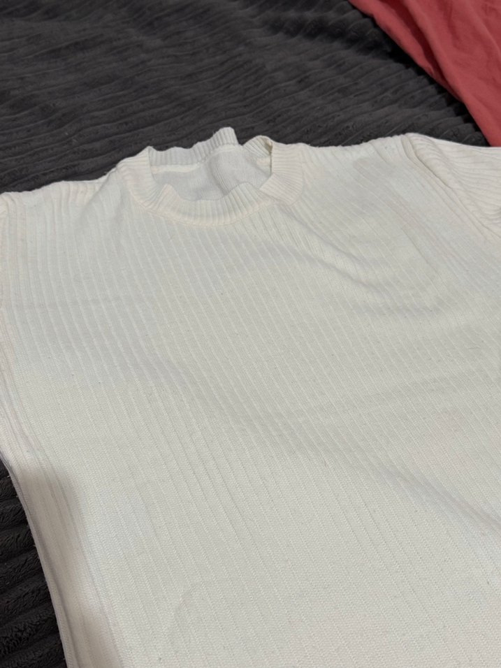 Krem Yırtmaçlı Midi Triko Elbise - Görsel 3