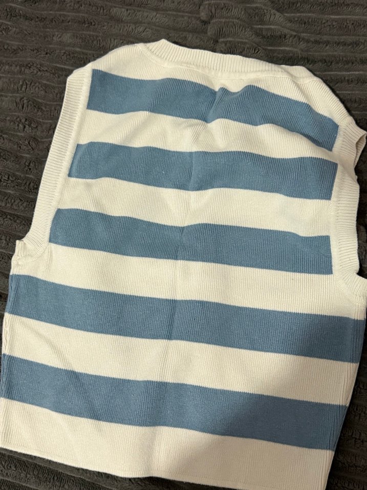 Zara Çizgili Kolsuz Crop Top - Görsel 4