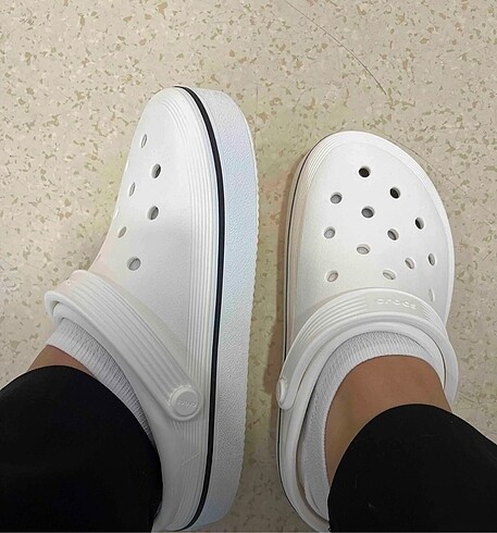 Orjinal beyaz unisex crocs