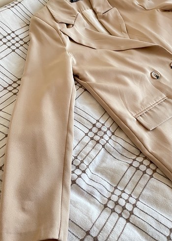 Kadın Bej Düğmeli Midi Blazer Ceket - Görsel 3