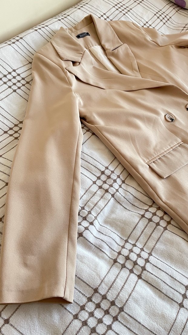 Kadın Bej Düğmeli Midi Blazer Ceket - Görsel 3