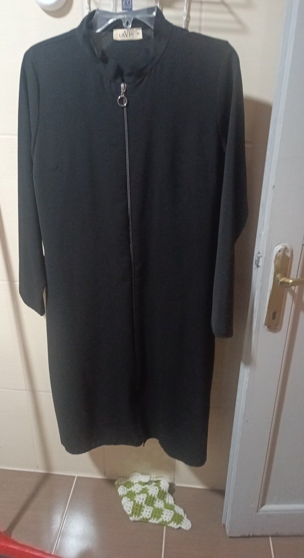 Uzun Siyah Hamile Kabanı - Görsel 3