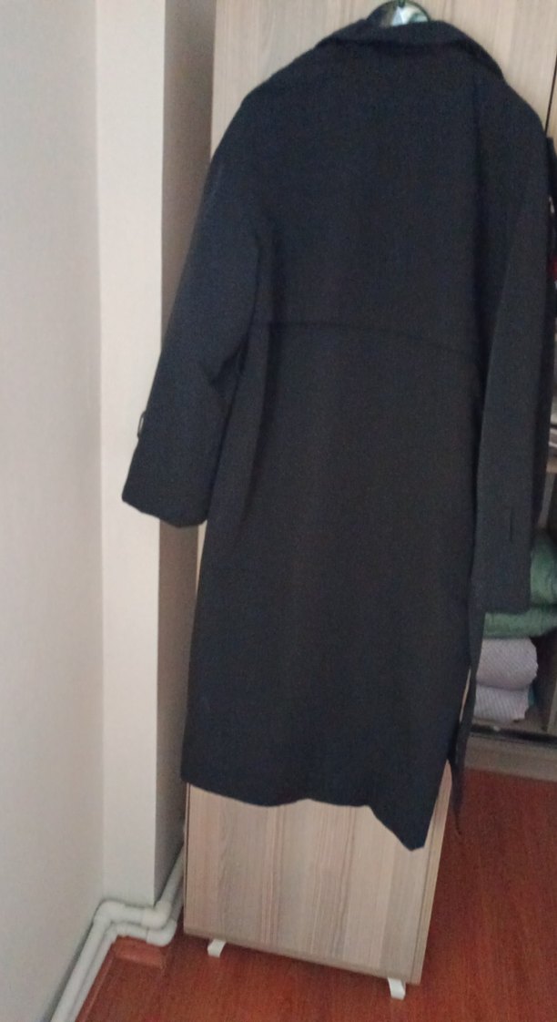 Kadın Siyah Uzun Düğmeli Kaban - Görsel 4