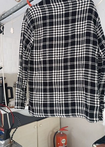 Düğmeli Siyah Beyaz Ekose Kadın Gömlek - Görsel 3