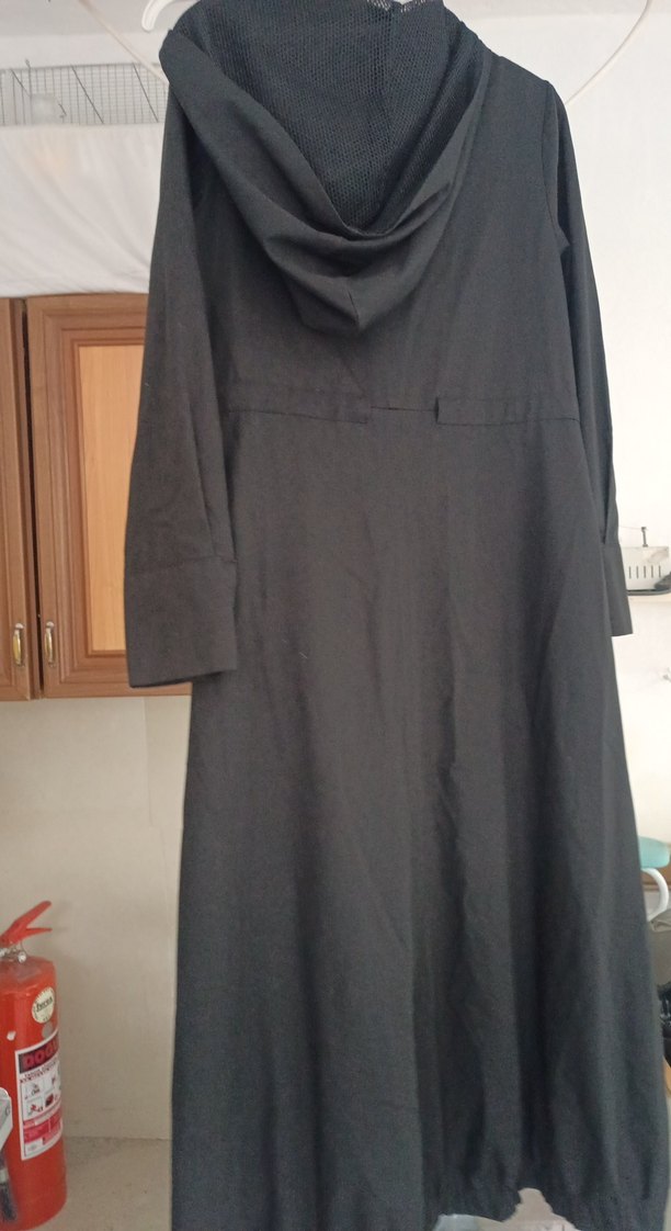 Kadın Siyah Uzun Fermuarlı Kaban - Görsel 3