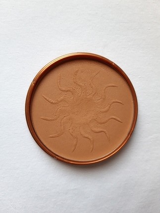 Y-London Rimmel London Natural Bronzer 002 Sun Bronze