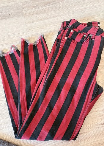 Kırmızı Siyah Çizgili Kadın Pantolon