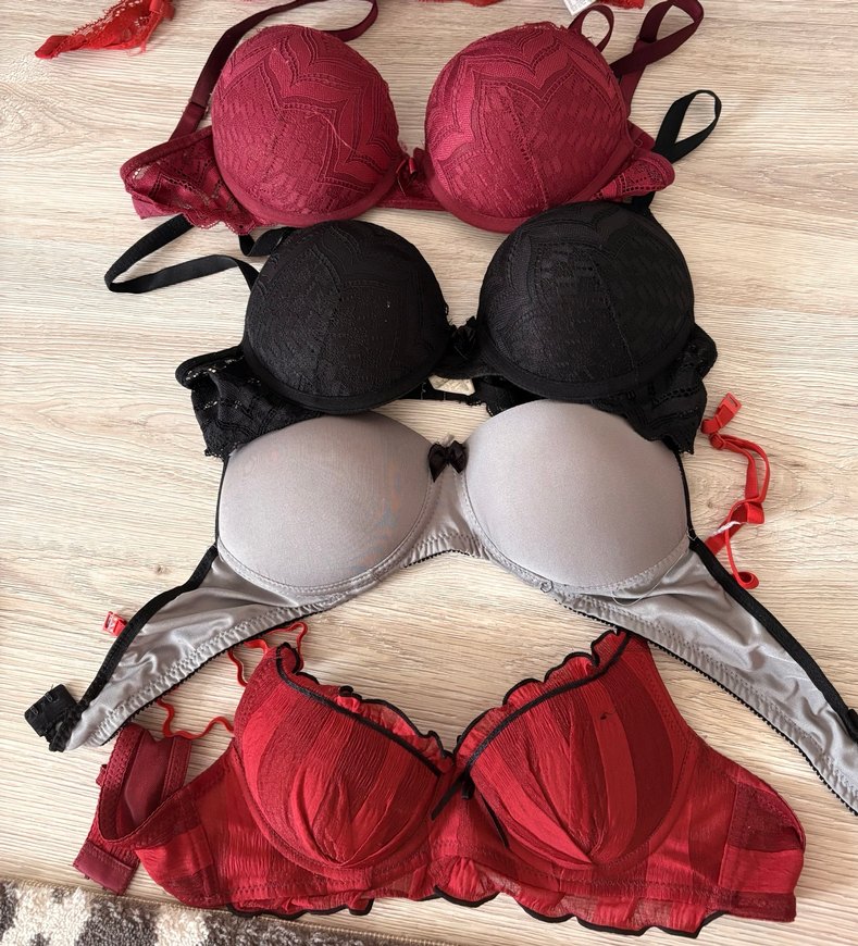 Koyu Renkli Gotik Tarzda Rahat Sütyenler - Görsel 2