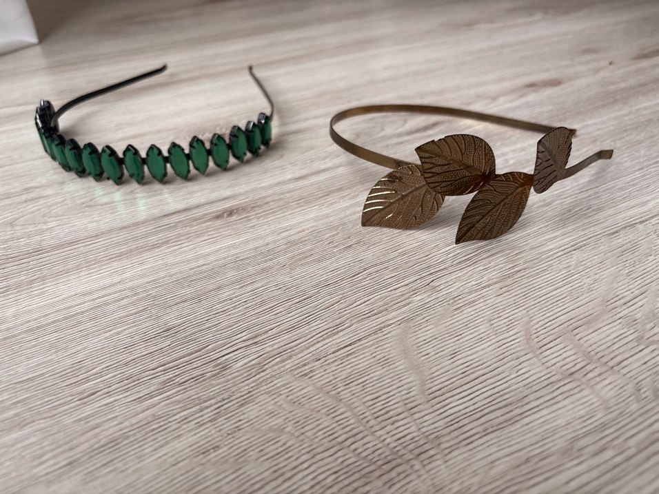 Yeşil Parlak Boncuklu ve Yapraklı Saç Tokası Seti - Görsel 2