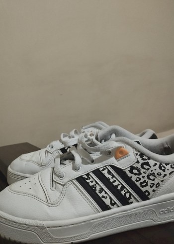 adidas rivalyr low kadın ayakkabısı - Görsel 4