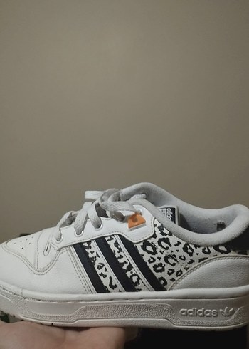 adidas rivalyr low kadın ayakkabısı - Görsel 2