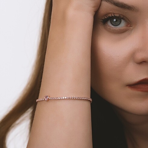 Pandora Pembe Taşlı Suyolu Bileklik