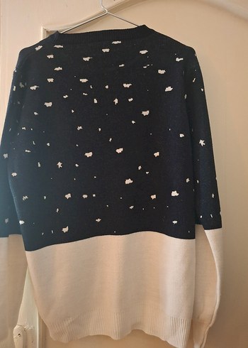 Beyaz Siyah Örgü Desenli Kadın Kazak - Görsel 2