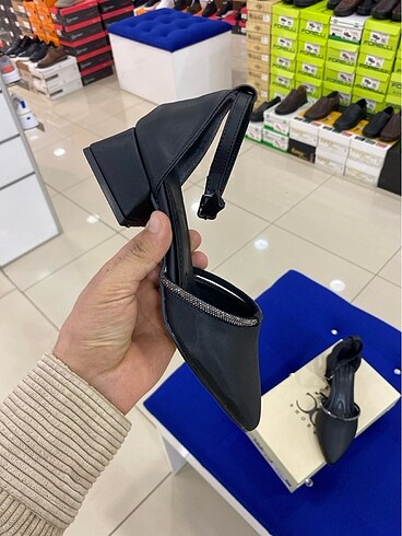 Diğer Kısa Topuklu ayakkabı