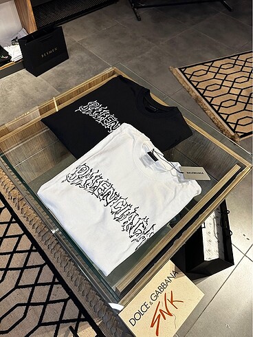 Bedenvar balenciaga Tşört