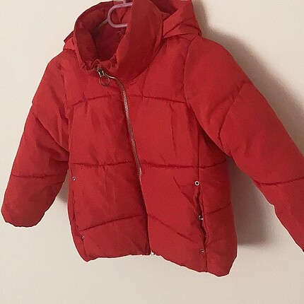 Zara Kırmızı Kız Şişme Mont