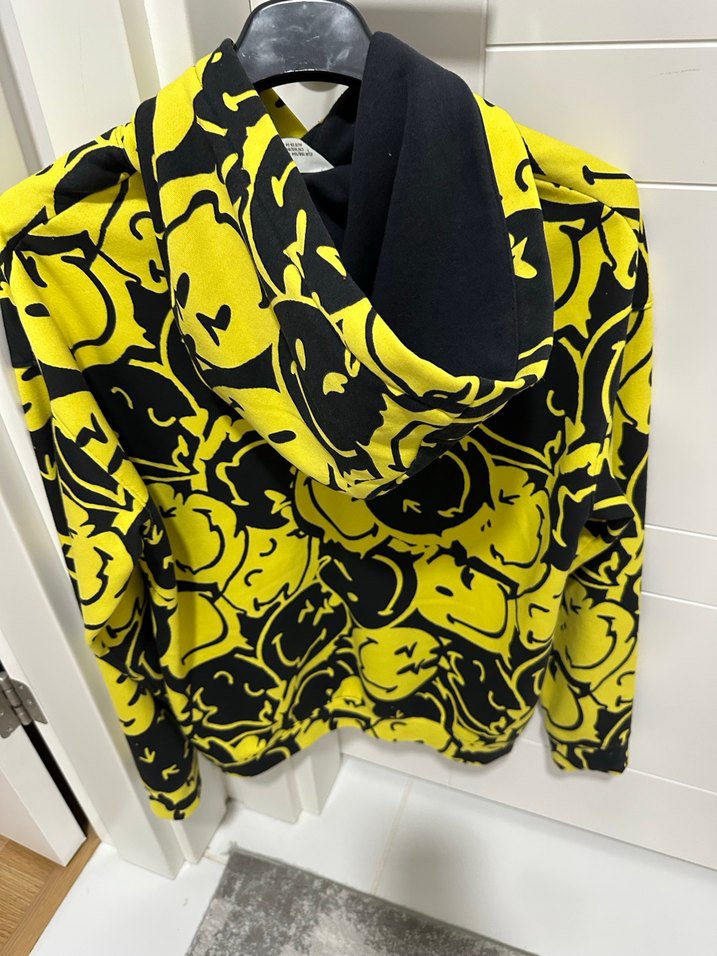 H&M marka Smiley Sarı Kapüşonlu 12-14 yaş Sweatshirt - Görsel 2