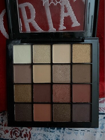  Beden Renk NYX FAR PALETİ