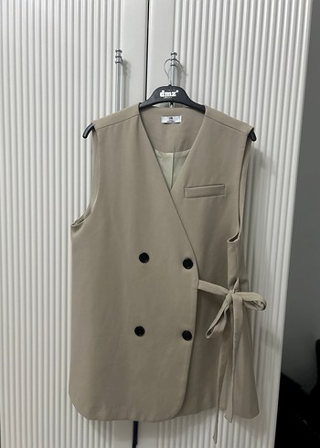 Bej Kuşaklı Midi Kolsuz Kadın Yelek - Görsel 3