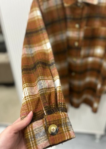 Düğmeli Kahverengi Uzun Kollu Kadın Gömlek - Görsel 3