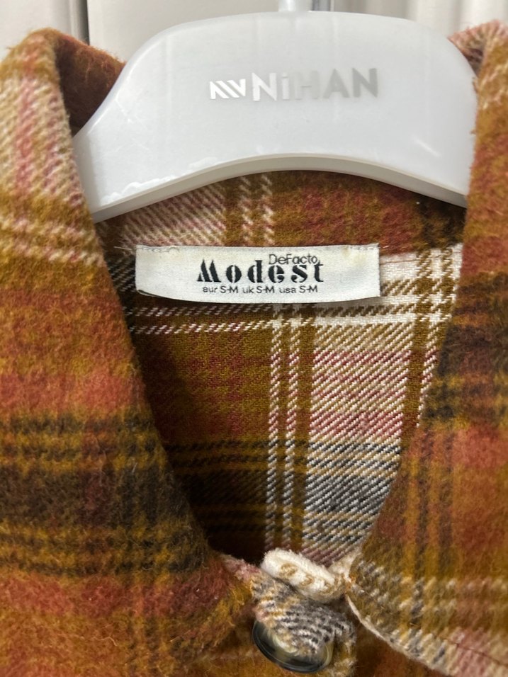 Düğmeli Kahverengi Uzun Kollu Kadın Gömlek - Görsel 4