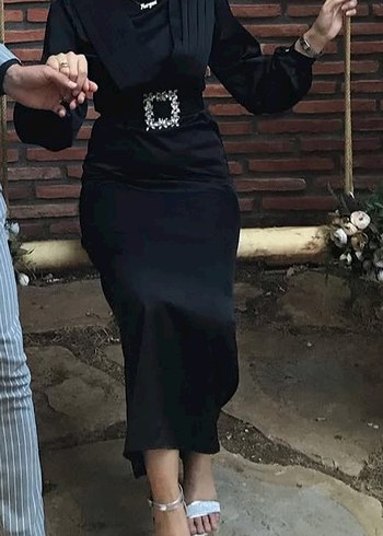 Siyah Uzun Kollu Kemerli Uzun Elbise - Görsel 2