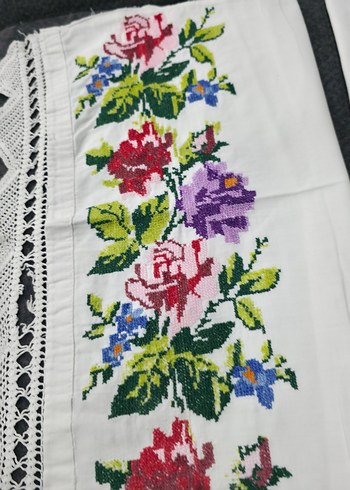 Büyük çiçekli Aydın işi kanaviçe yastık parçaları - Görsel 12