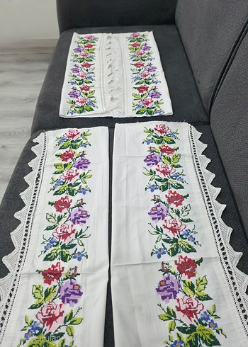 Büyük çiçekli Aydın işi kanaviçe yastık parçaları - Görsel 8