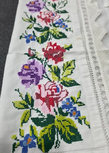 Büyük çiçekli Aydın işi kanaviçe yastık parçaları - Görsel 11