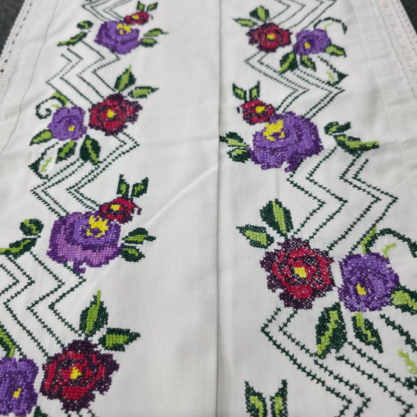 Çiçek Desenli kanaviçe elişi yastık - Görsel 2