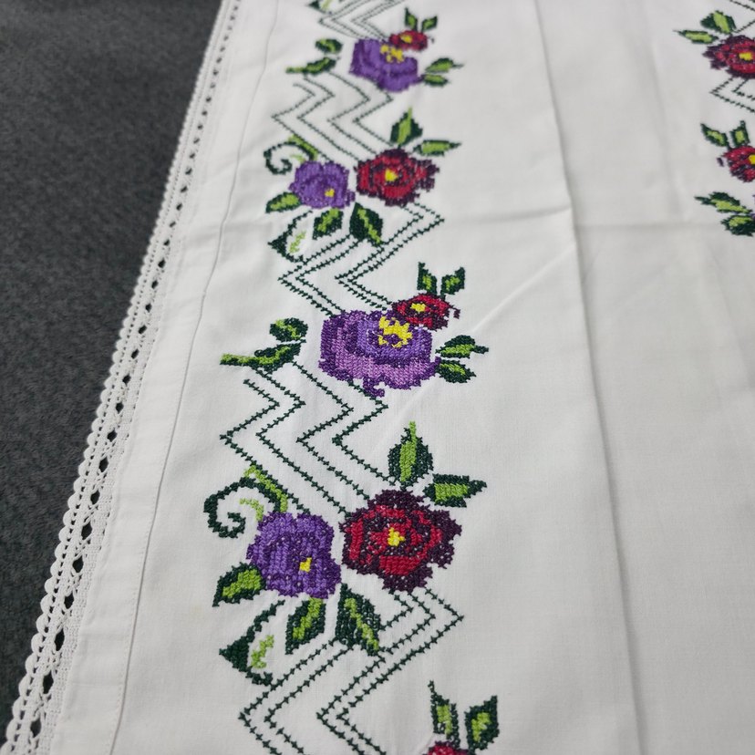 Çiçek Desenli kanaviçe elişi yastık - Görsel 4