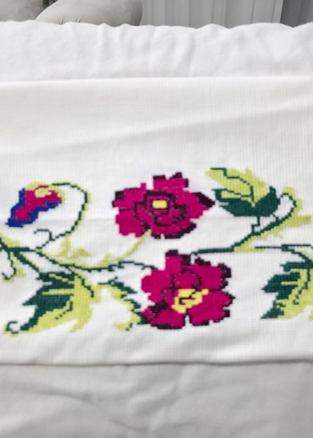 Yeni işlenmiş etamin kırlent - Görsel 6