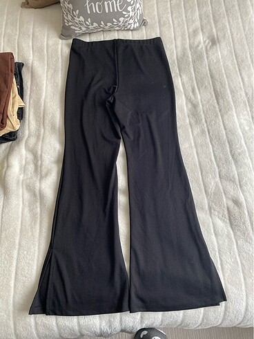H&M Studio H&M ispanyol paça, yırtmaçlı pantolon-tayt