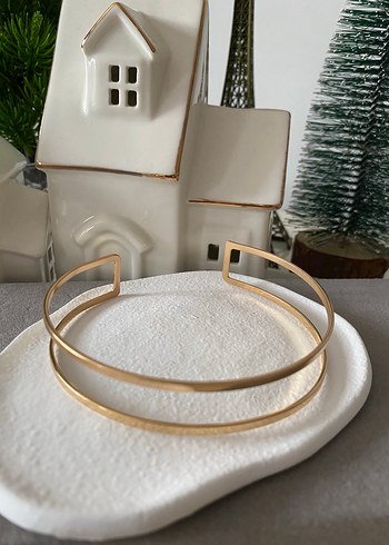 Elastik Altın Renk Minimalist Kadın Bileklik