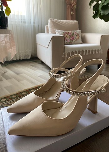 39 Beden Feles Bej Stiletto Topuklu Taşlı Kadın Abiye Ayakkabı