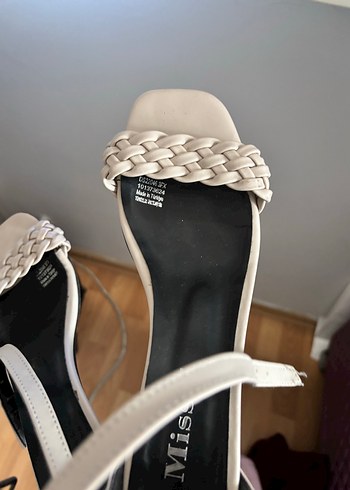 Beyaz Kadın Sandalet, Kemerli, Topuklu - Görsel 2