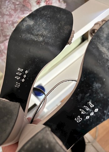 Beyaz Kadın Sandalet, Kemerli, Topuklu - Görsel 4