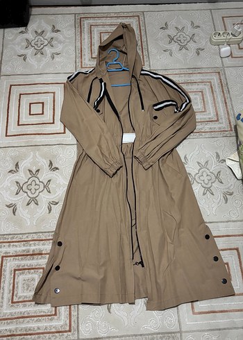 Bej Kapüşonlu Bel Detaylı Uzun Trençkot - Görsel 5