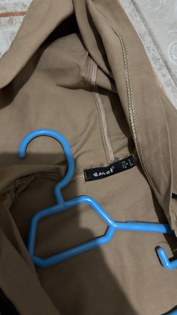 Bej Kapüşonlu Bel Detaylı Uzun Trençkot - Görsel 4