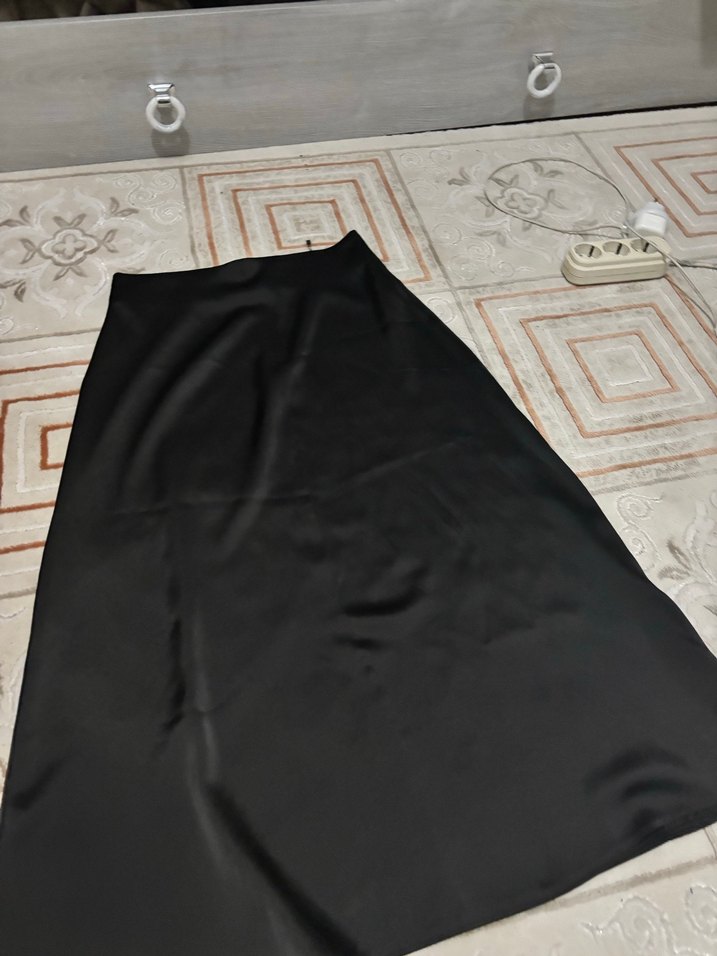 Drapeli Siyah Uzun Kadın Etek - Görsel 2