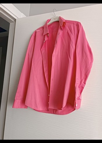 Pembe Düğmeli Keten Gömlek