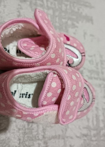Kız Çocuk Pembe Nakışlı Sıcak Terlik - Görsel 2