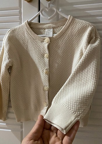 Kız Çocuk Beyaz Örgü Hırka - Görsel 2