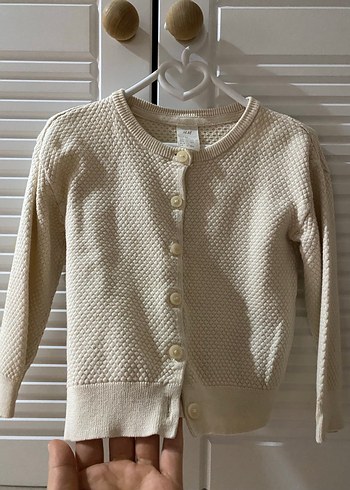 Kız Çocuk Beyaz Örgü Hırka - Görsel 3