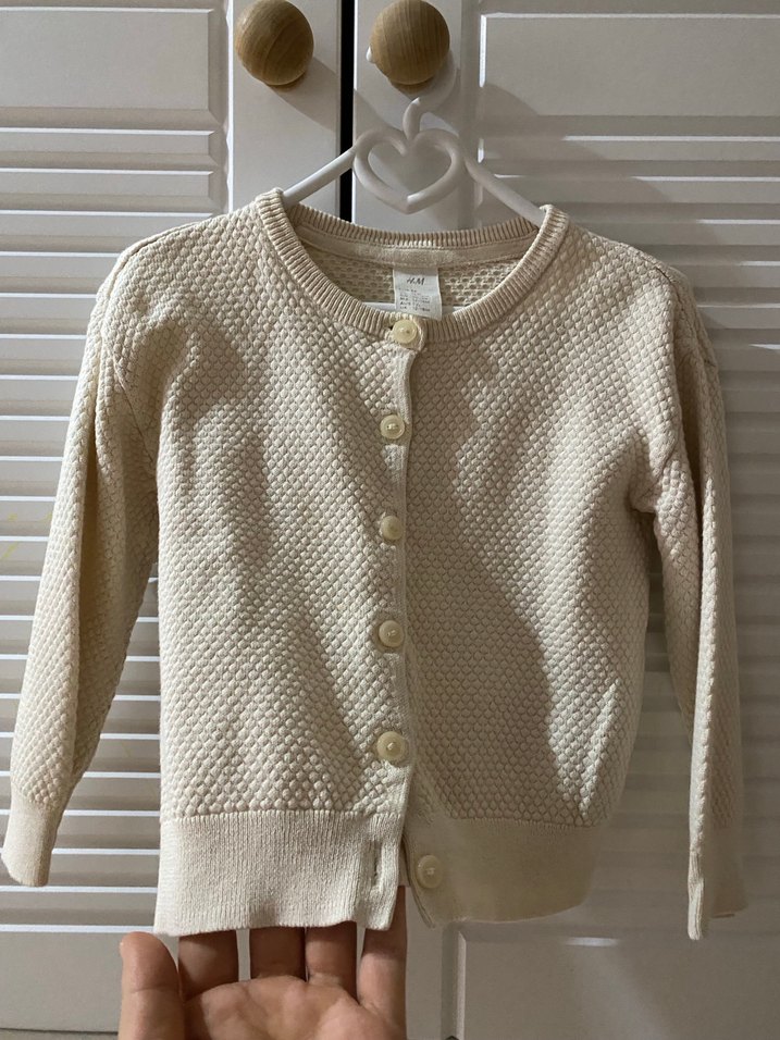 Kız Çocuk Beyaz Örgü Hırka - Görsel 3