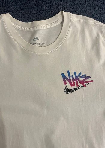 Nike Erkek Beyaz Baskılı Kısa Kollu Tişört - Görsel 2