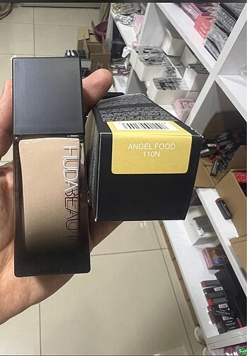 Huda beauty 110
