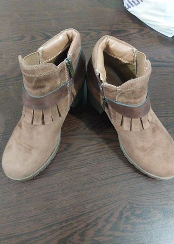 Bej Süet Kadın Dolgu Topuklu Bot