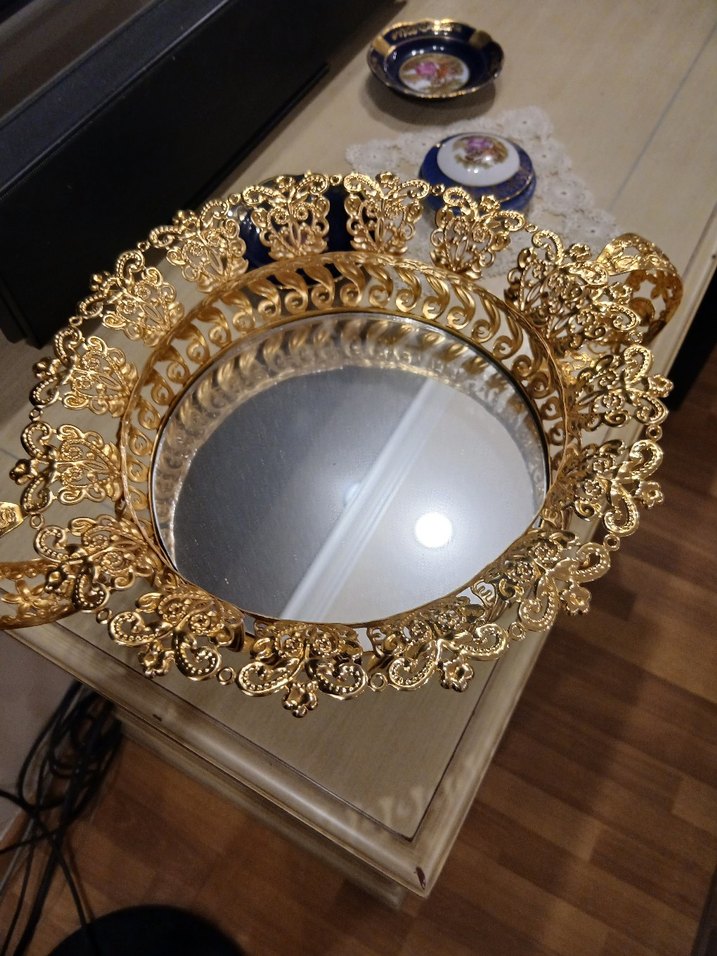 Altın Renkli İşlemeli Dekoratif Tabak - Görsel 2