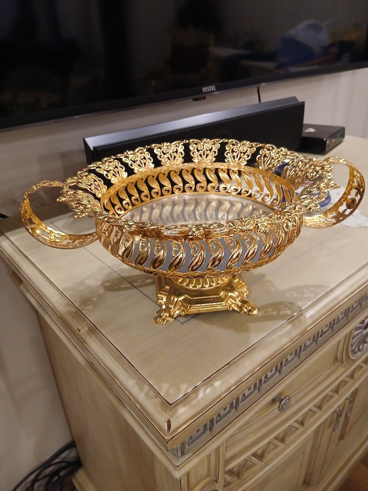 Altın Renkli İşlemeli Dekoratif Tabak - Görsel 5